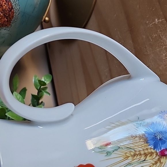 Vintage KAHLA Floral Porcelain Coffee Set - Picture 4 of 16